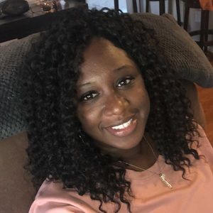 Meet your Posher, Latoya